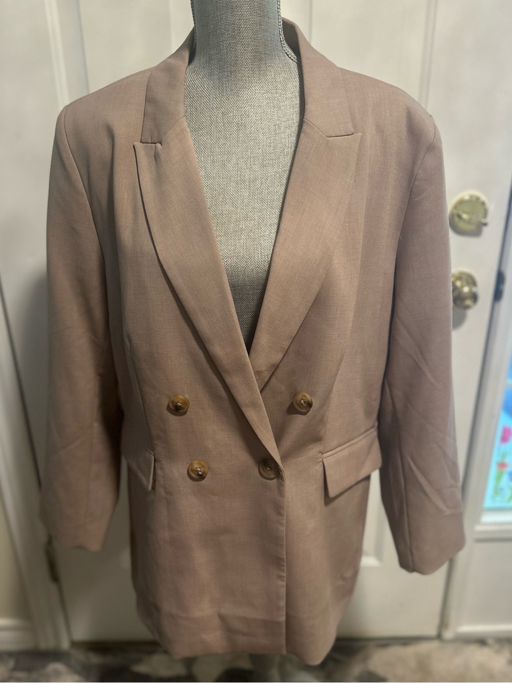 Ricki's Double-Breasted Blazer in Dusty Rose